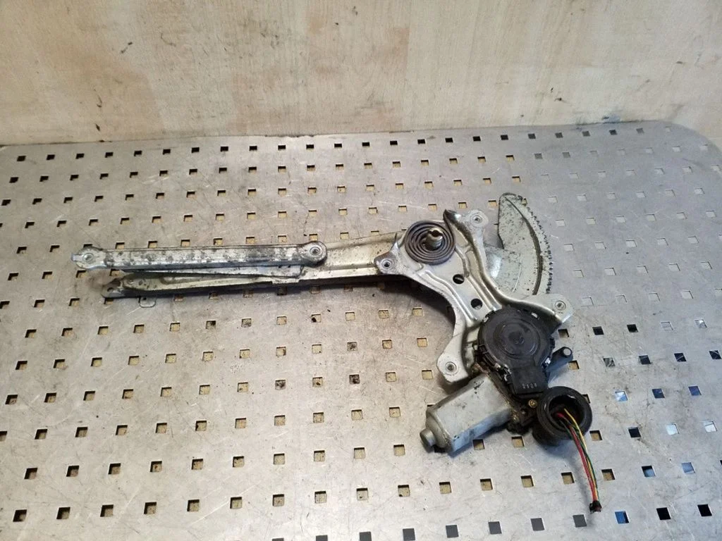 El. Lango pakėlimo mechanizmo komplektas