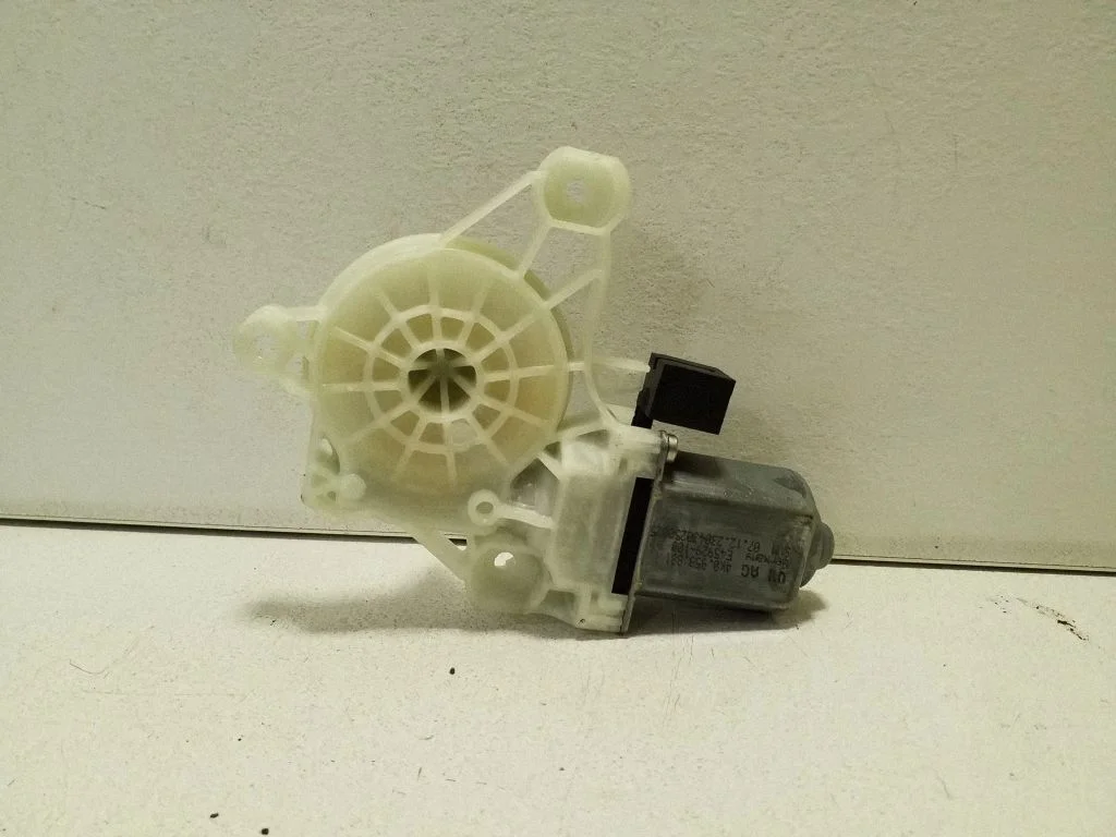 Rear door window regulator motor 4K0959881