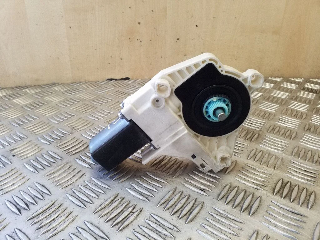 Rear door window regulator motor 8K0959802A