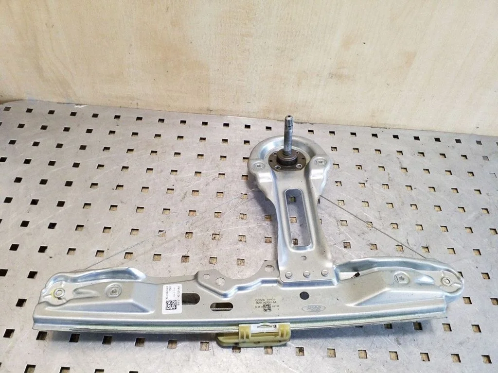 Rear door manual window regulator BM51A27001AA