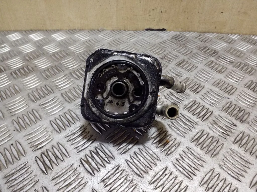Oil filter mounting bracket 059117021A