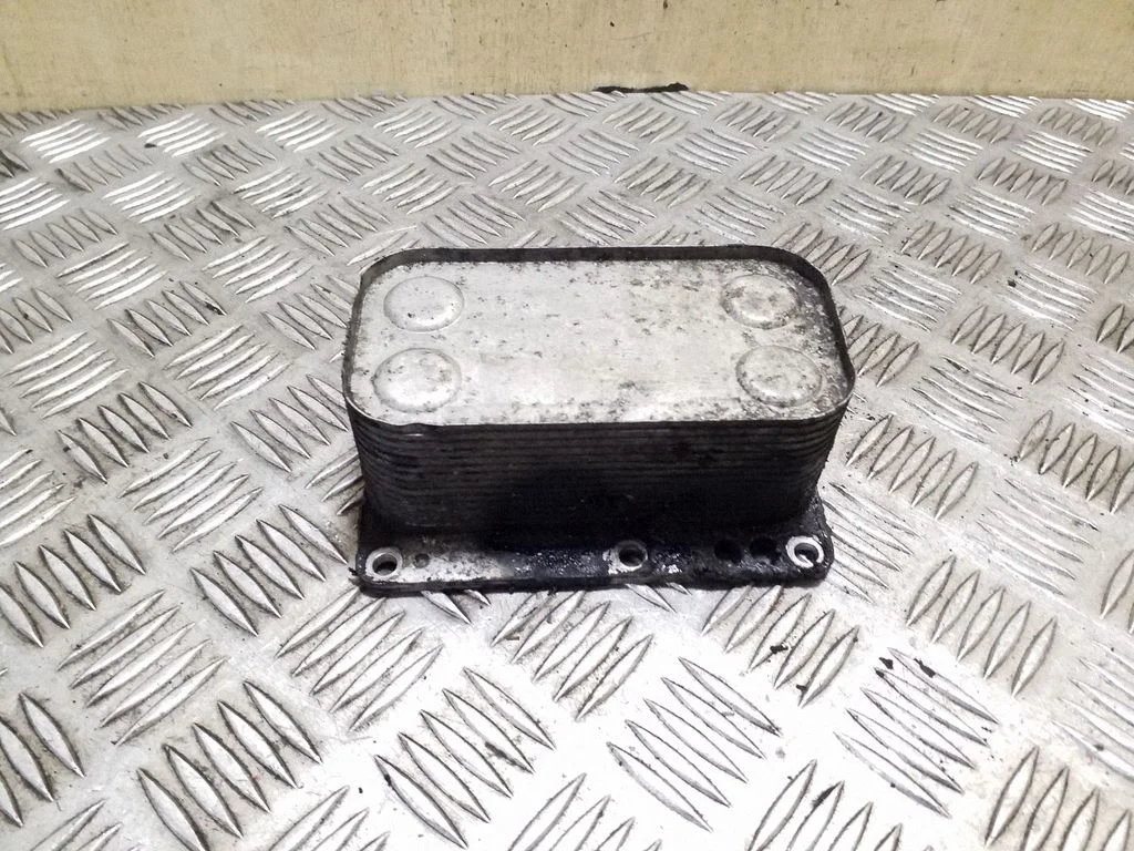 Oil filter mounting bracket 6790972560