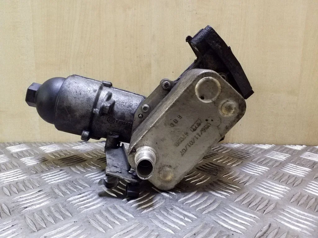 Oil filter mounting bracket 7788453