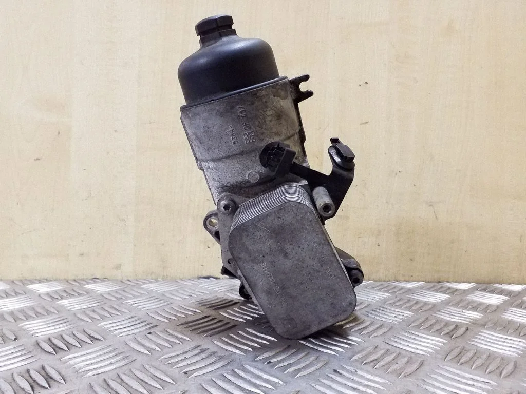 Oil filter mounting bracket 9656970080