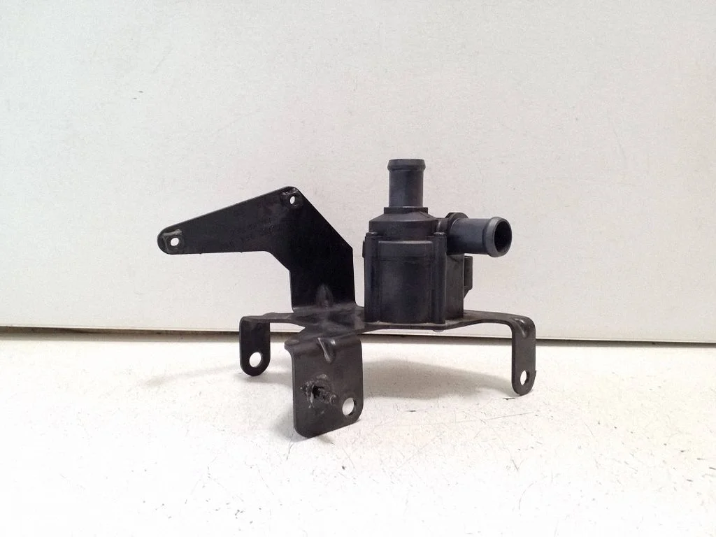Elektriline lisatsirkulatsioonipump 06H121601P – Audi Q7 4M (2015-)