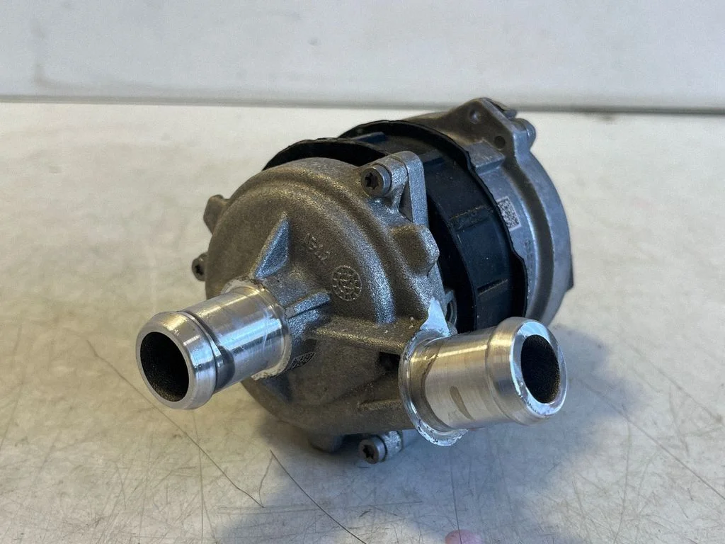 Electric auxiliary coolant/water pump 9J1965567F