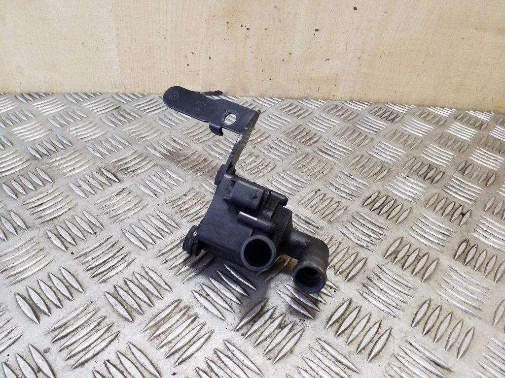 Elektryczna pompa cyrkulacyjna 5N0965561
