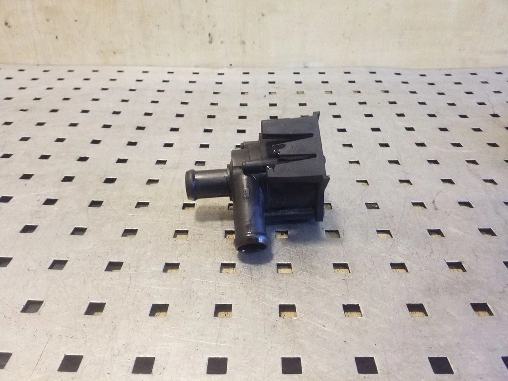 Electric auxiliary coolant/water pump 8K0819147