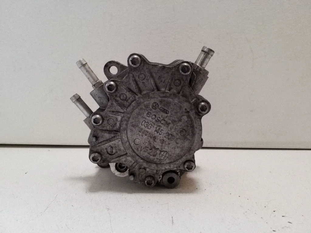 Vacuum pump 03G145209C