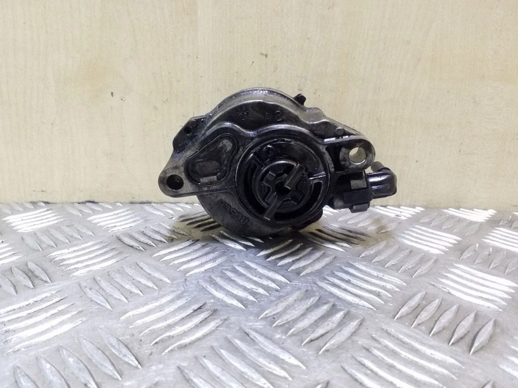 Vacuum pump D1561B