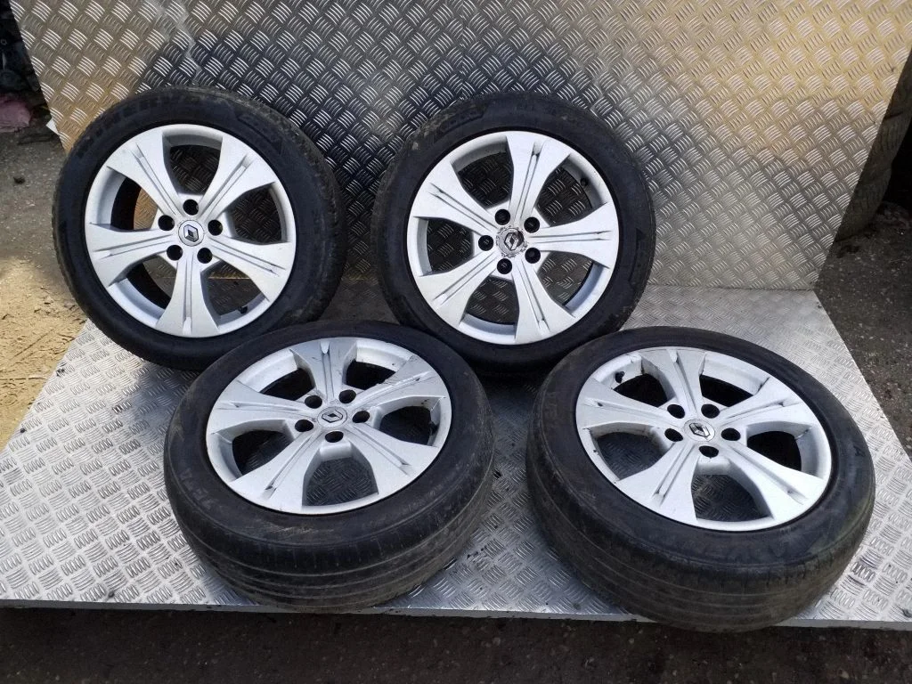 R17 alloy rim 403000067R