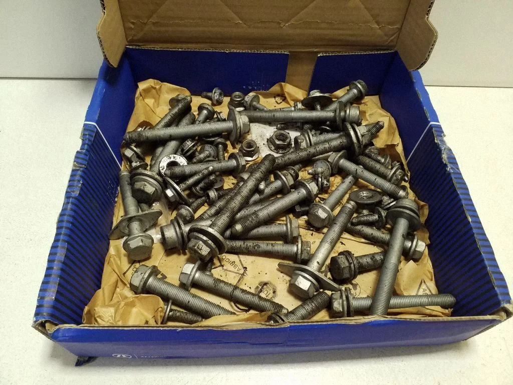 Nuts/bolts