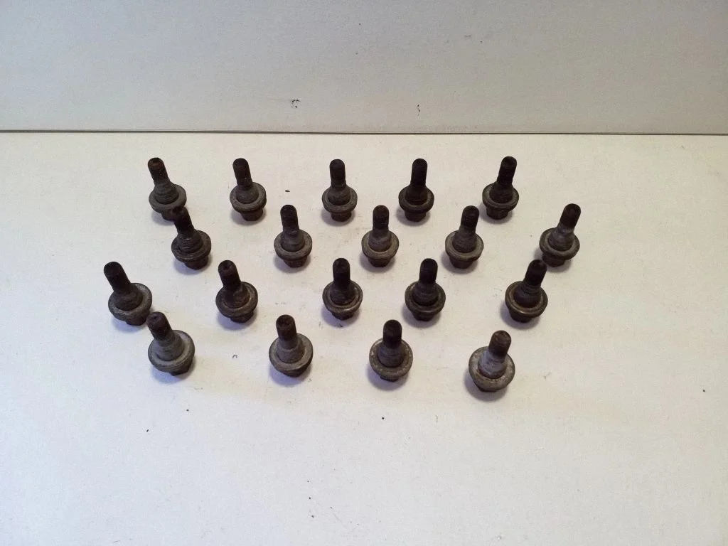 Nuts/bolts