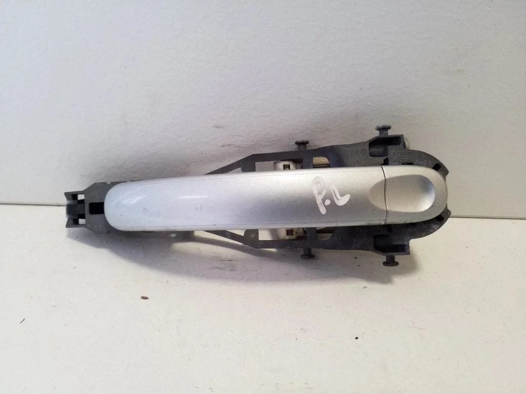 Front door exterior handle – Volkswagen Eos (2006-2010)