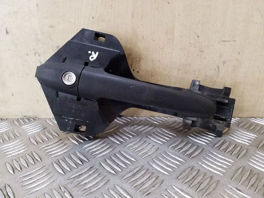 Front door exterior handle A9067601034