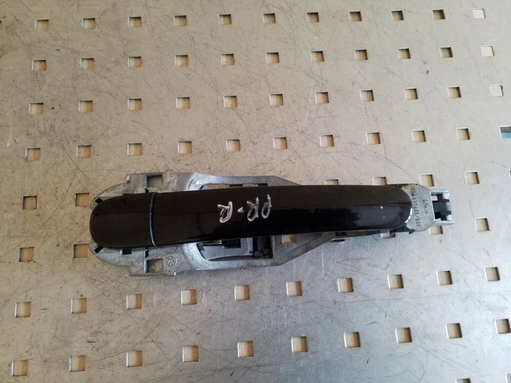Front door exterior handle 3B0837885