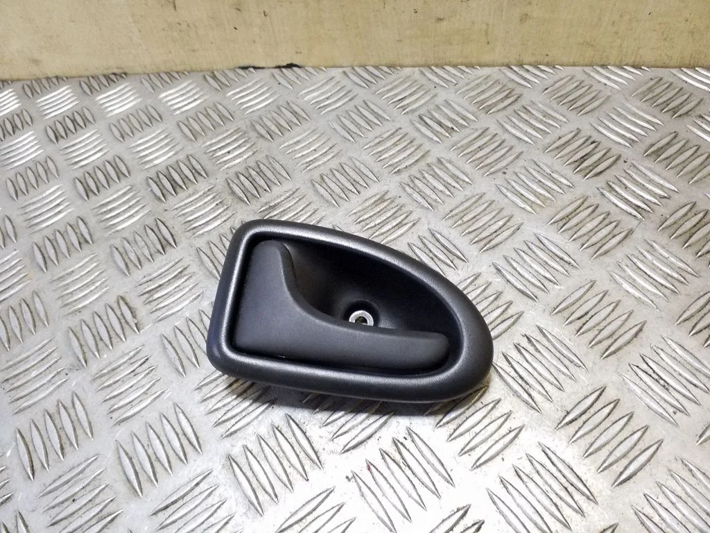 Front door interior handle 8200028994