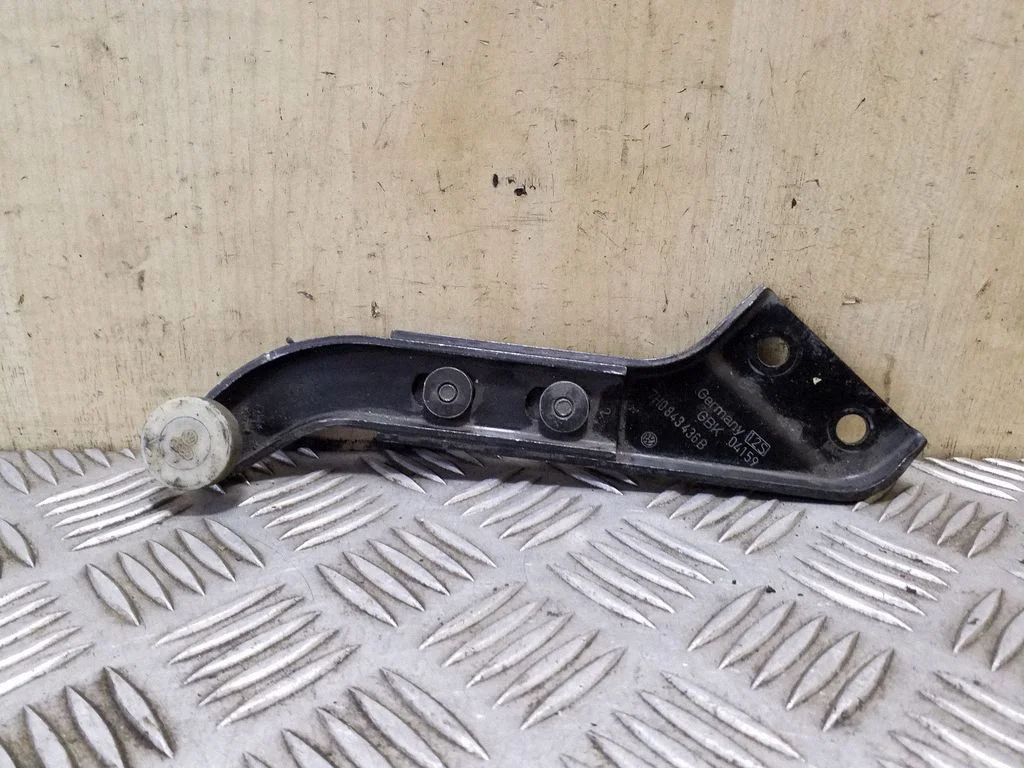 Sliding door upper roller guide/hinge – Volkswagen Transporter - Caravelle T5 (2003-2015)