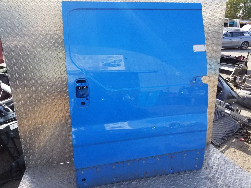 Side sliding door – left