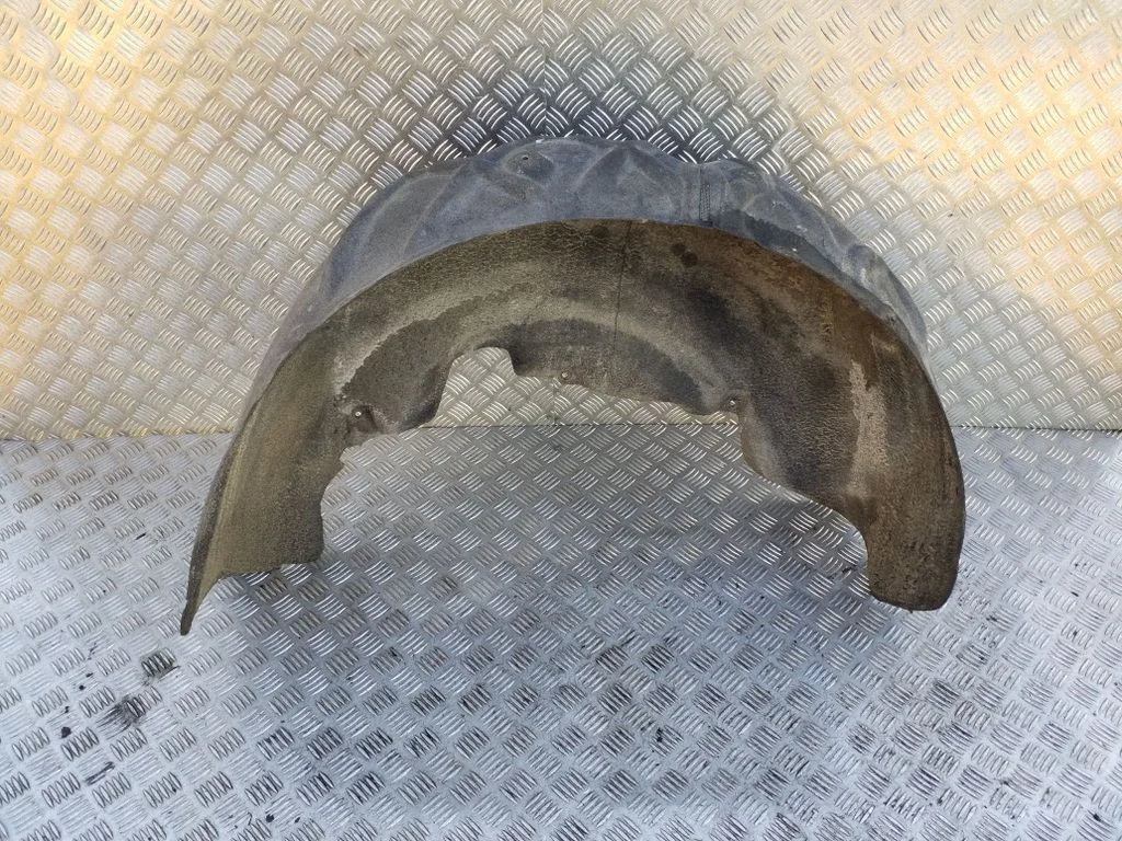 Tagumine poritiivakate 7P5810971B