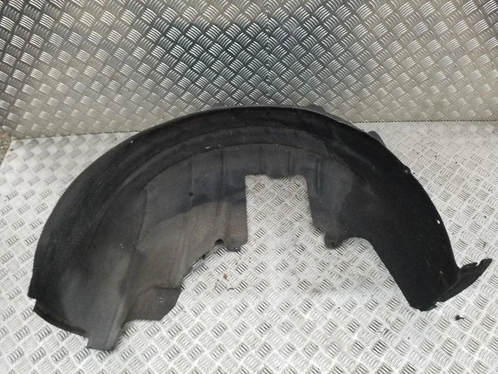 Rear arch fender liner splash guards 11A810971