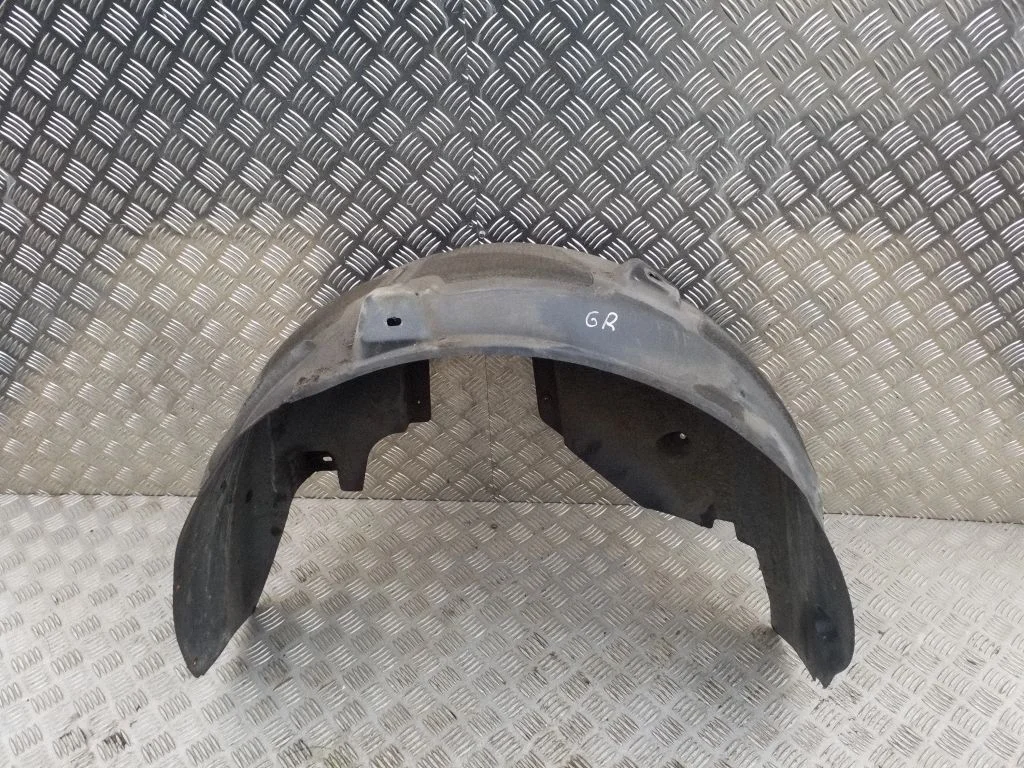 Rear arch fender liner splash guards 13301580