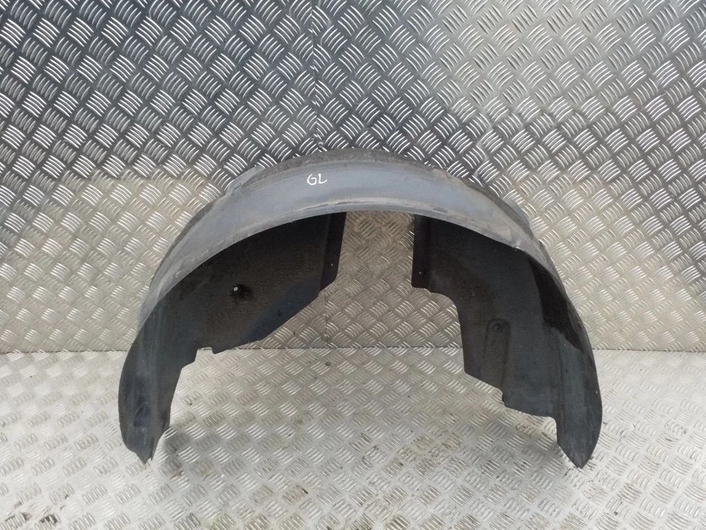 Rear arch fender liner splash guards 13301579