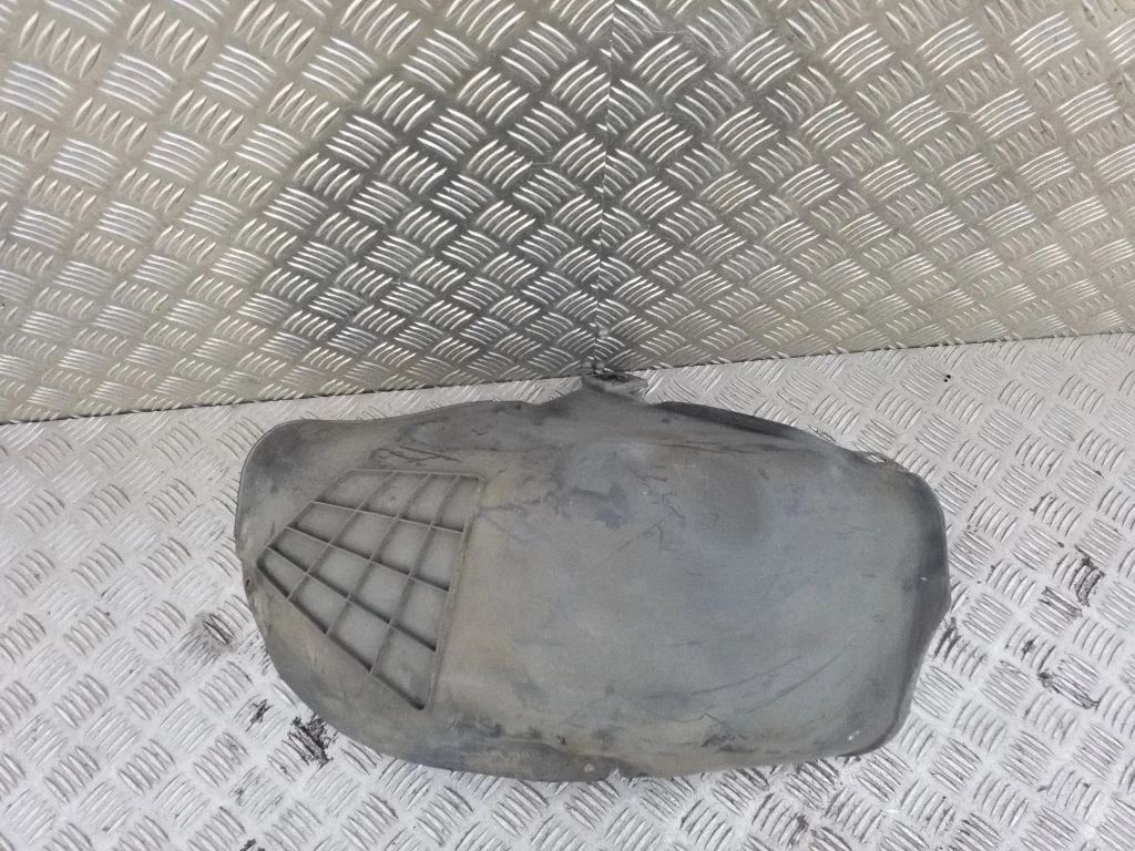Rear arch fender liner splash guards 0137174