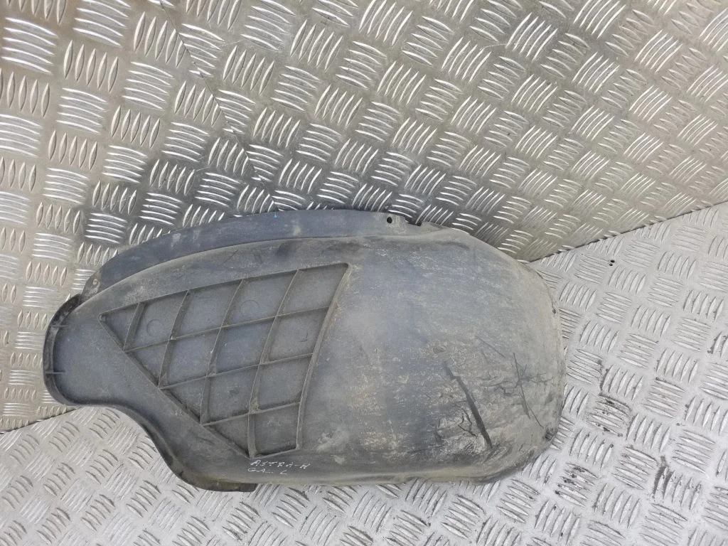 Rear arch fender liner splash guards 13107660
