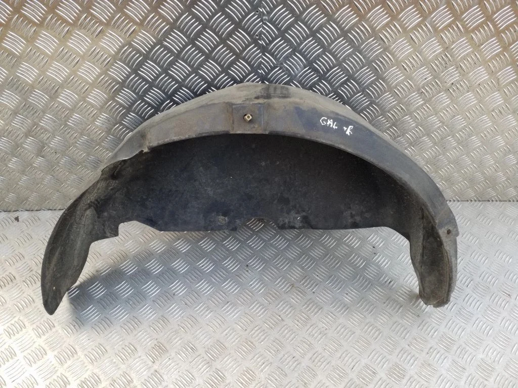 Tagumine poritiivakate – Ford Galaxy (2000-2006)