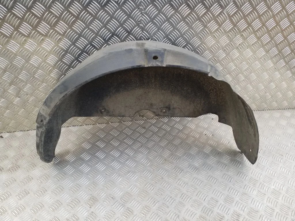 Tagumine poritiivakate – Ford Galaxy (2000-2006)