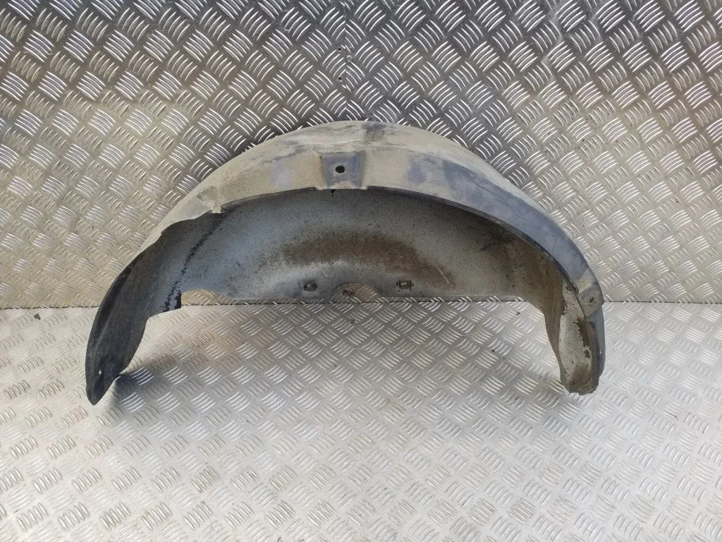 Rear arch fender liner splash guards 7M3810972B