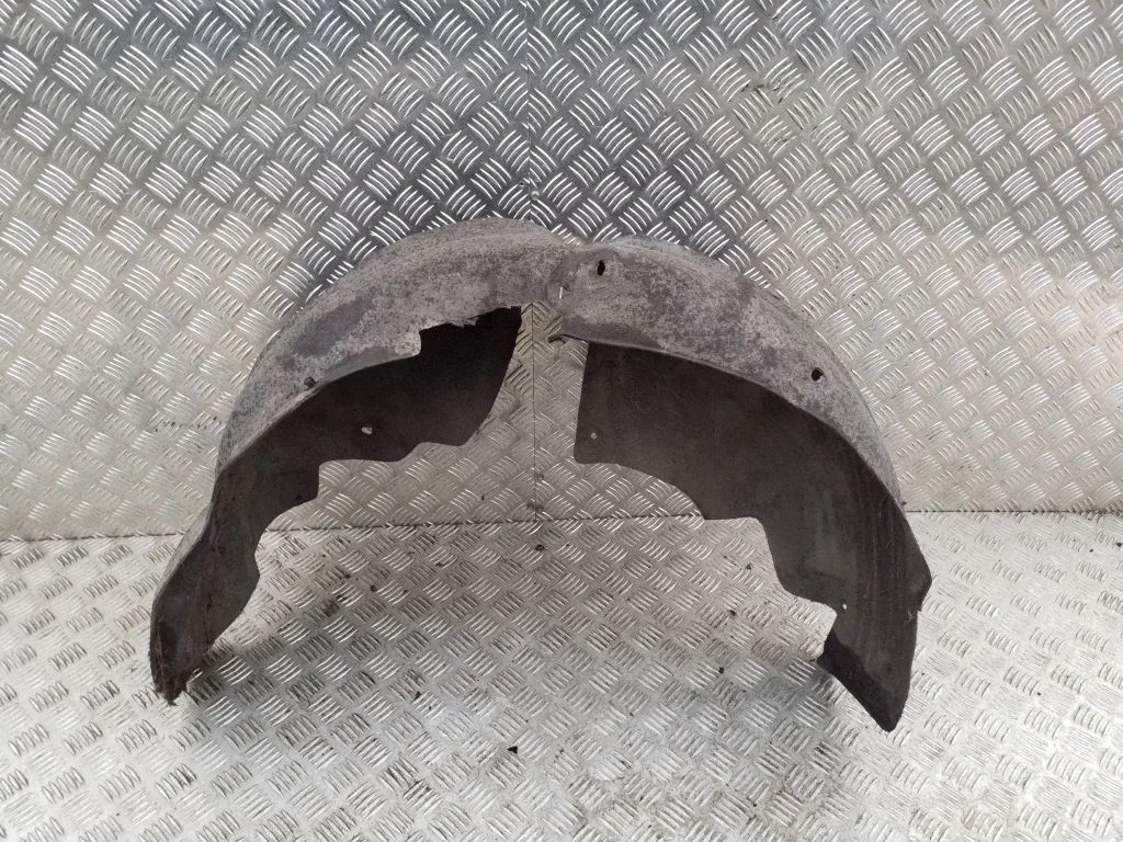 Rear arch fender liner splash guards 8J0810172D