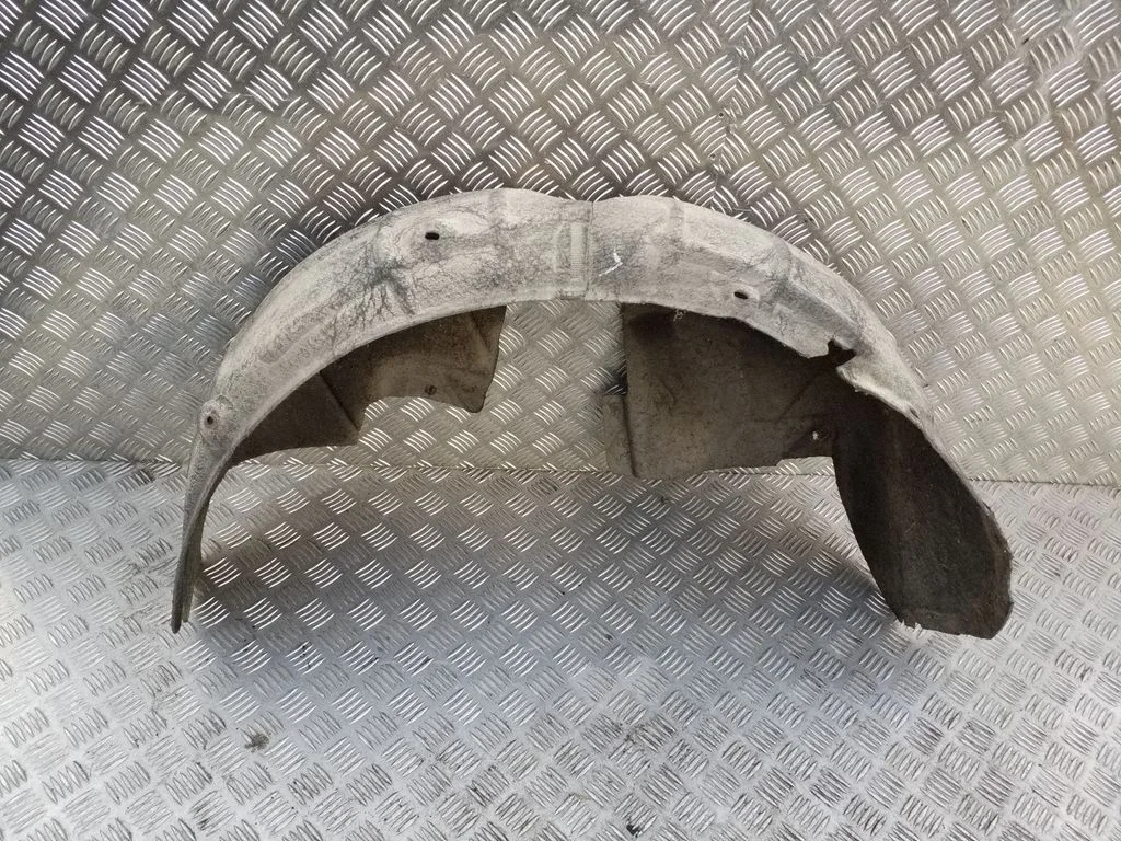 Rear arch fender liner splash guards – left