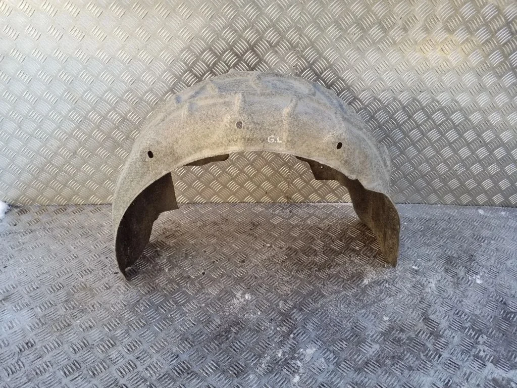 Rear arch fender liner splash guards – left