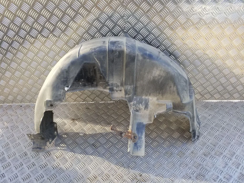 Tagumine poritiivakate – Subaru Outback (2004-2006)