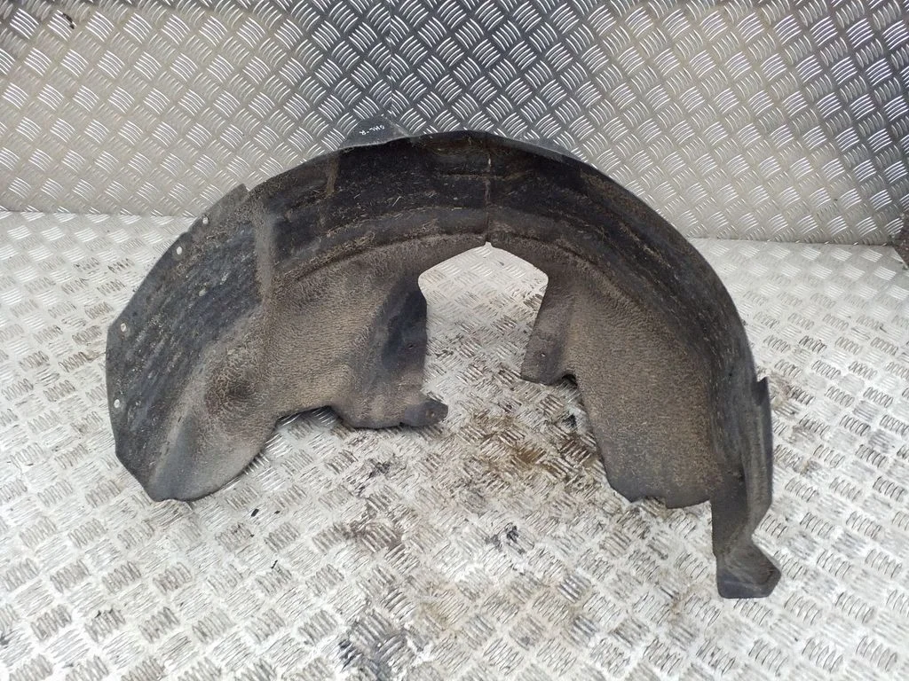 Rear arch fender liner splash guards – right