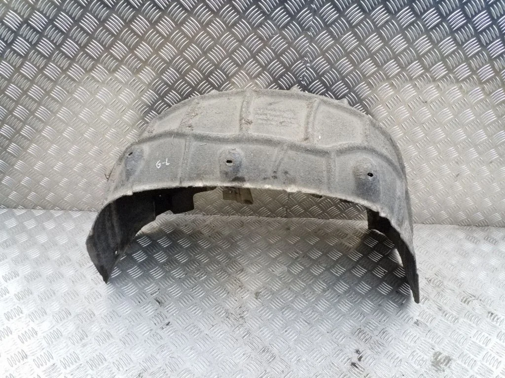 Rear arch fender liner splash guards – left