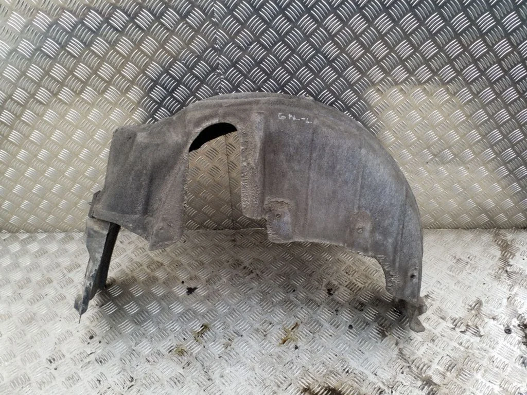 Rear arch fender liner splash guards – left