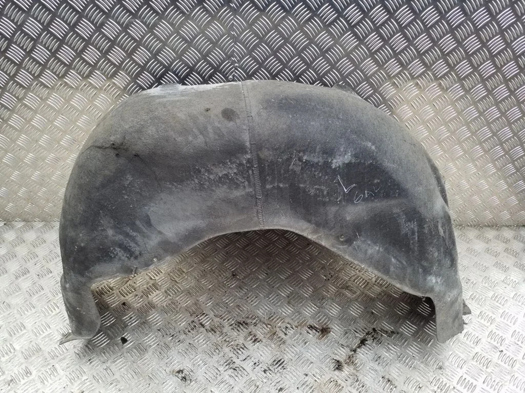 Rear arch fender liner splash guards – left