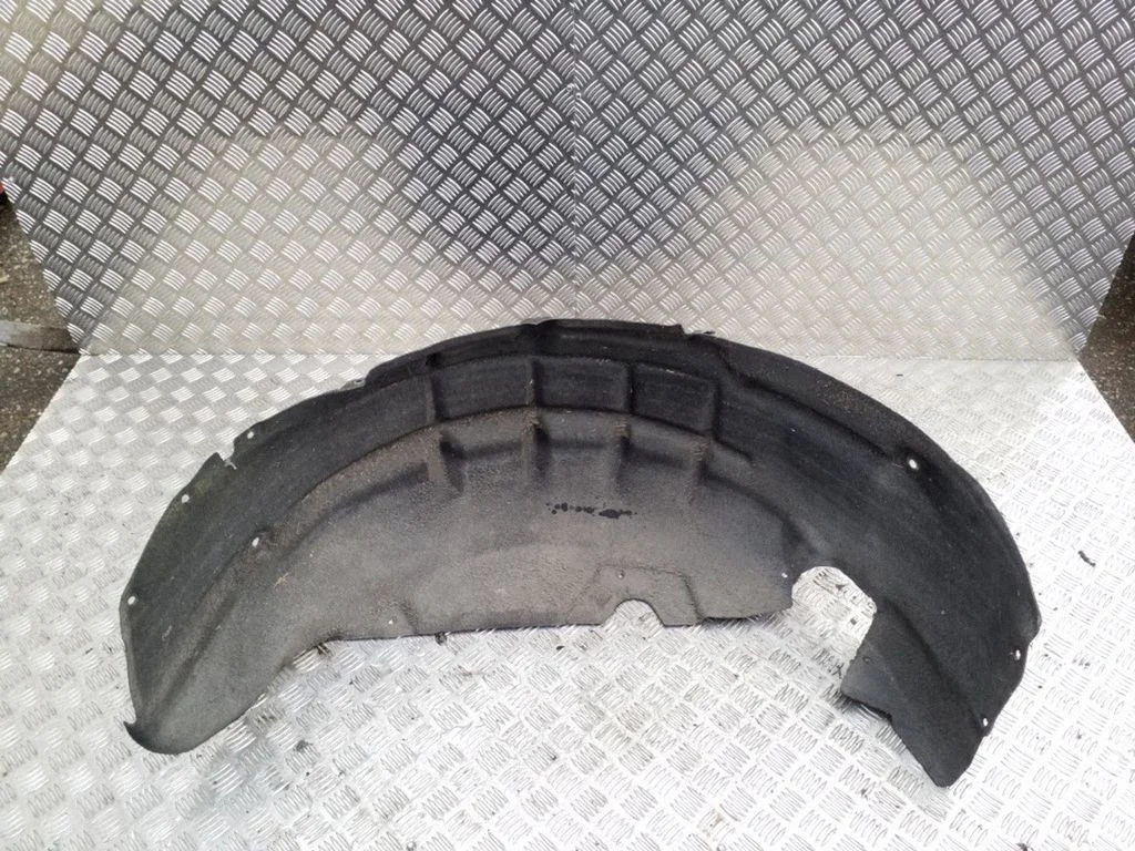 Rear arch fender liner splash guards – right
