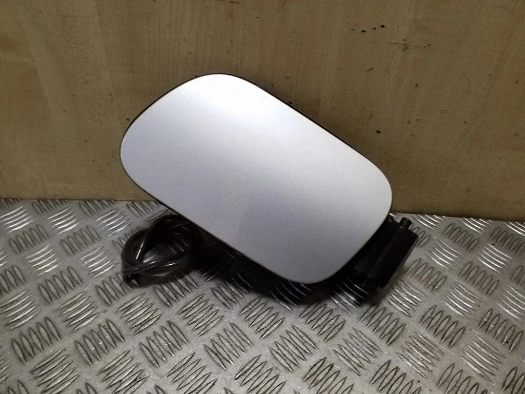 Degvielas tvertnes vāciņš 7P6809857