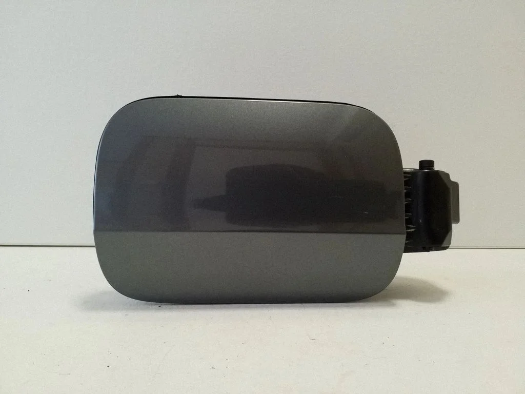 Degvielas tvertnes vāciņš 8T8809906D