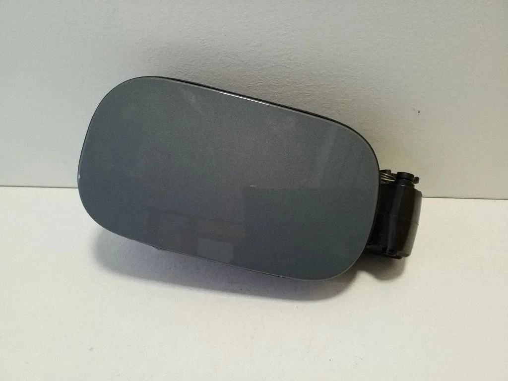 Klapka wlewu paliwa 32227339