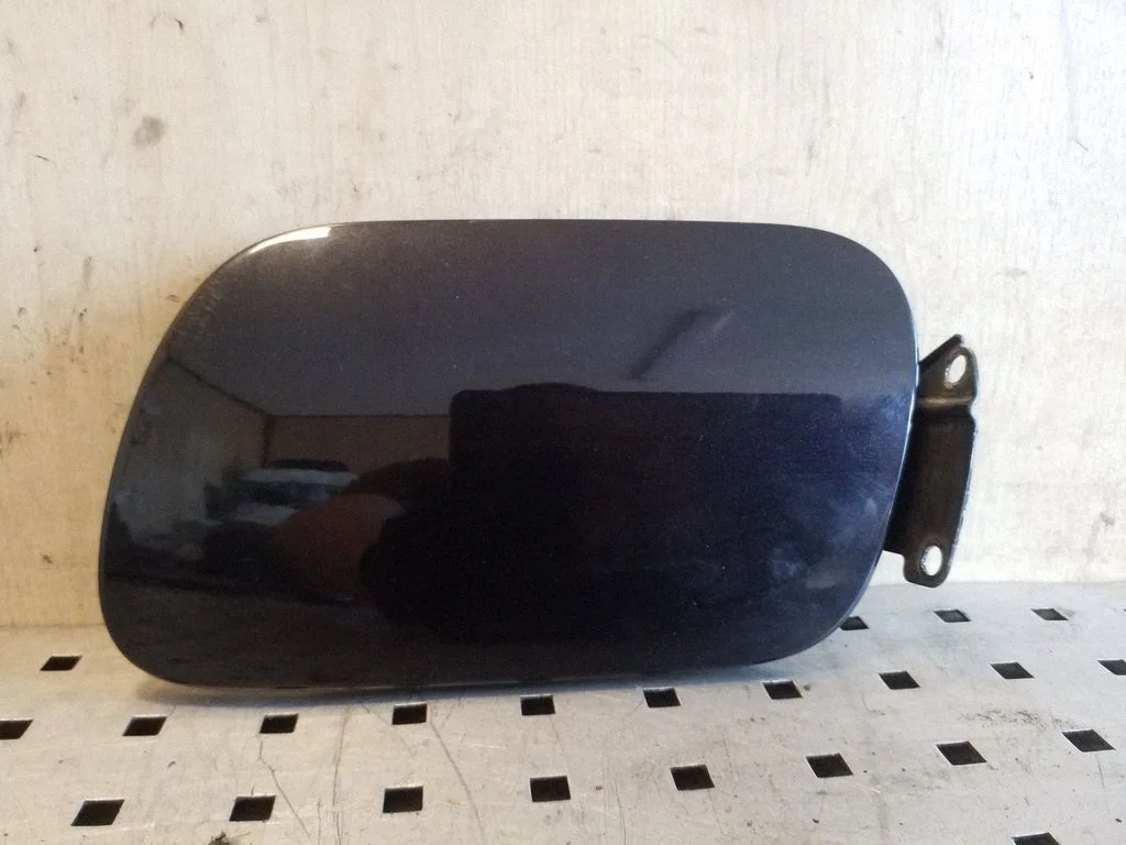 Fuel tank cap – Volkswagen Touareg I (2002-2010)