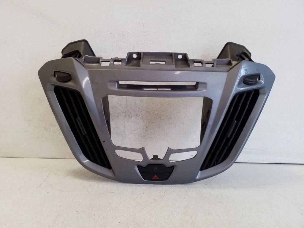 Dash center air vent grill BK21V018B09