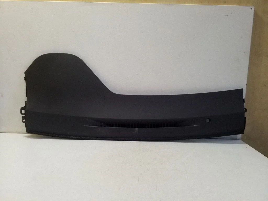 Armatuurlaua keskmine õhutusrest 5530002050