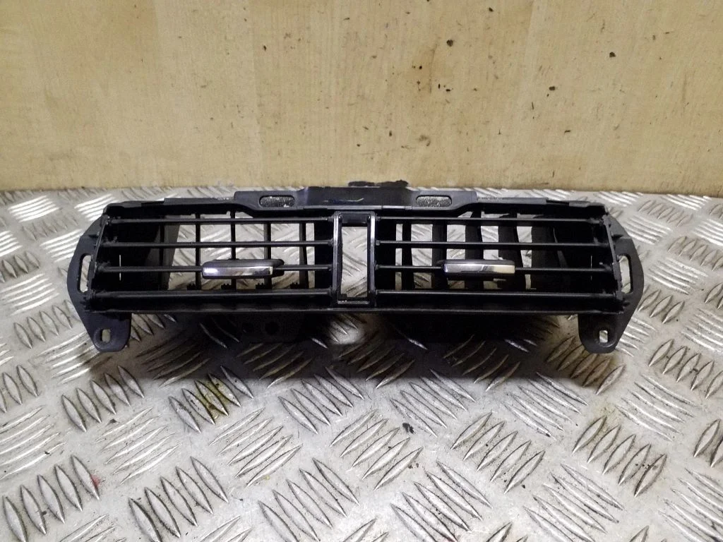 Centrālās gaisa restītes DS7319K617AUW
