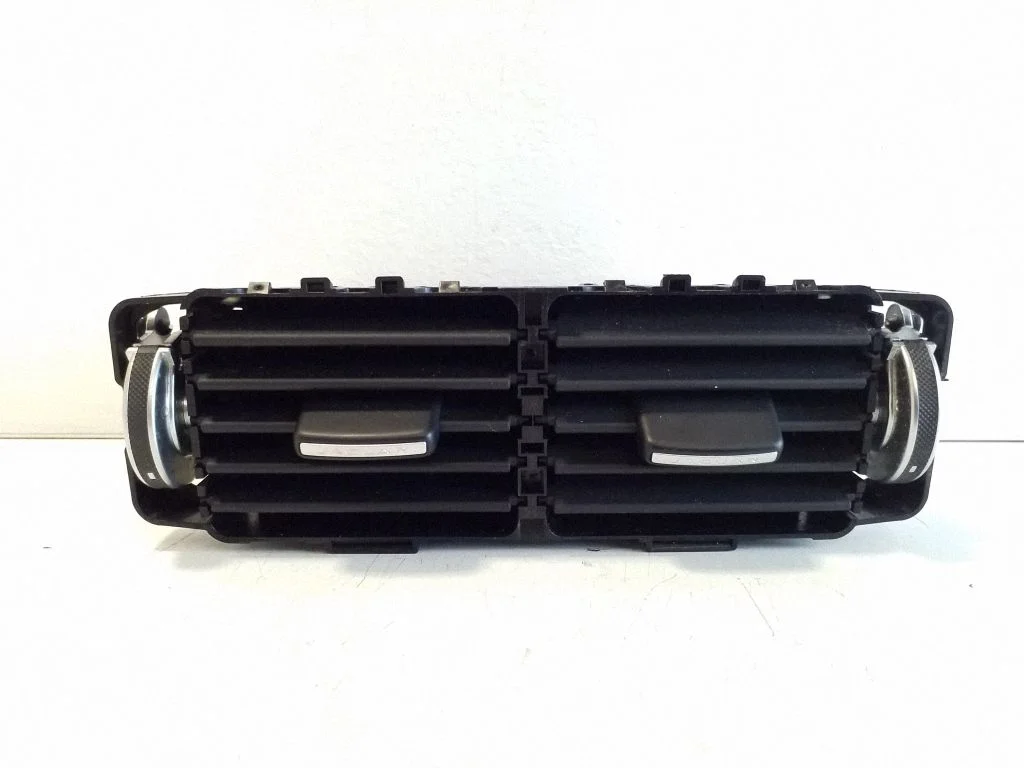 Armatuurlaua keskmine õhutusrest – Jaguar XE (2015-)