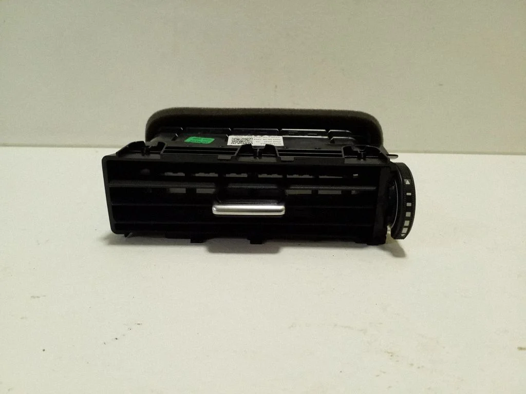 Dash center air vent grill – Nissan Qashqai J12 (2021-)